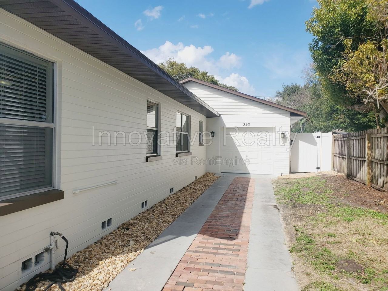 843 Canovia Ave - Photo 3 of 30