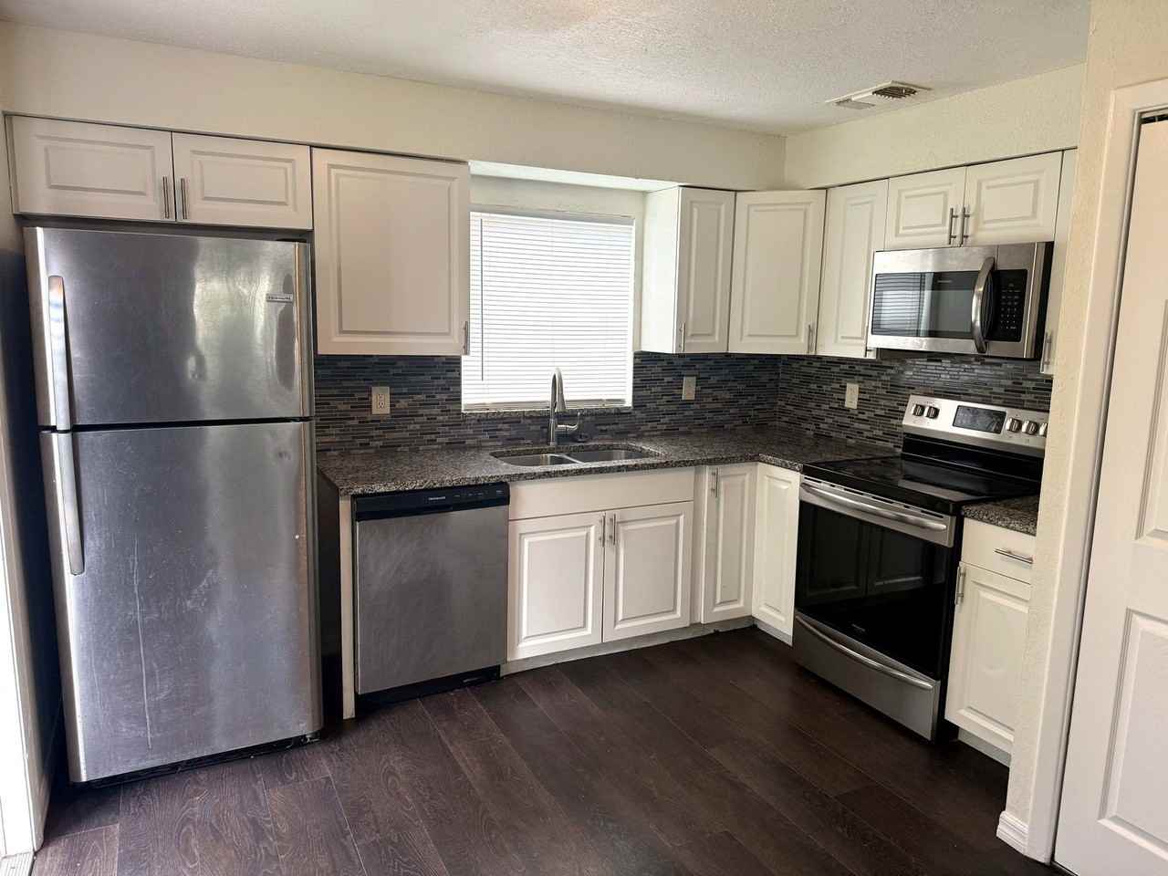 11901 N Taliaferro Ave #A - Photo 2 of 10