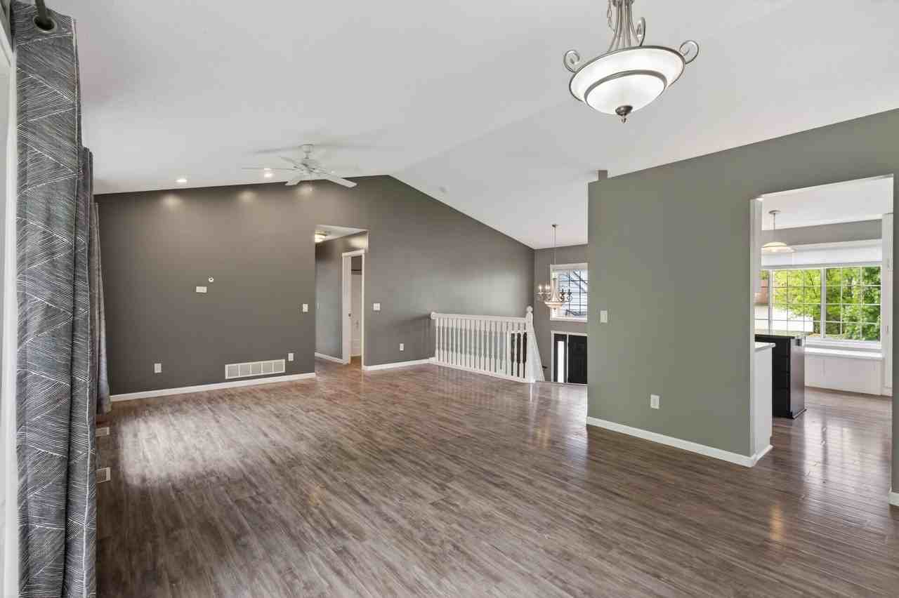3400 Kalenda Avenue Northeast #10 - Photo 6 of 10