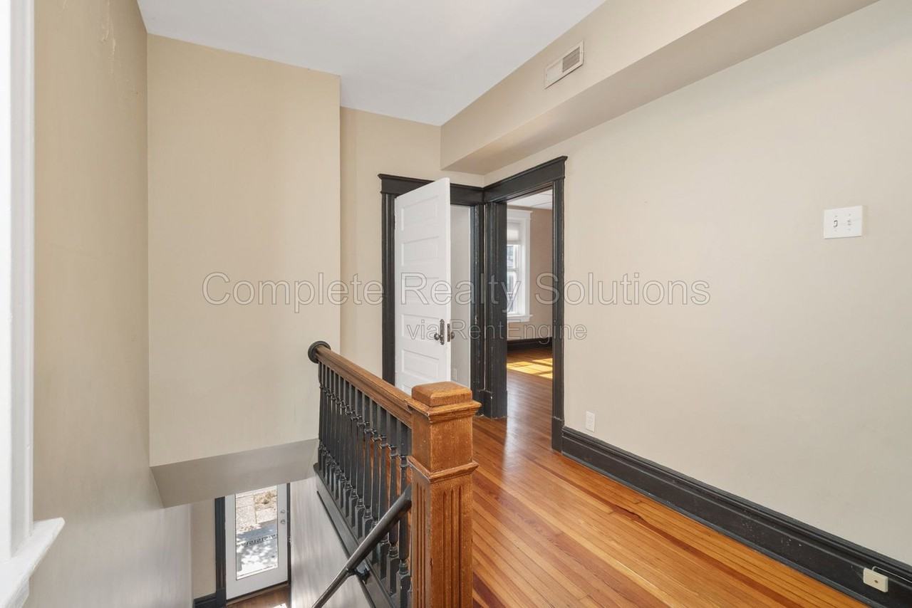 3127 Morganford Rd #2ndFL - Photo 7 of 30