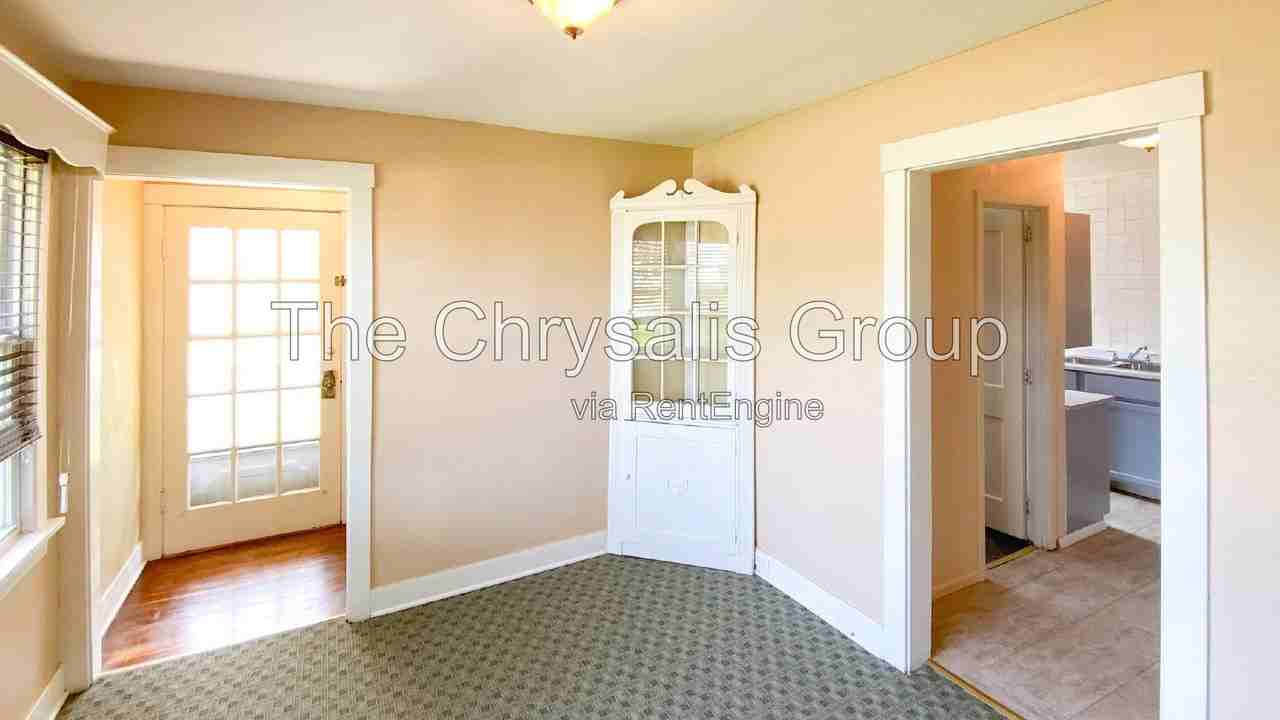 1319 W Madison St - Photo 2 of 16