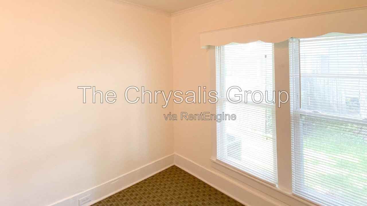 1319 W Madison St - Photo 5 of 16