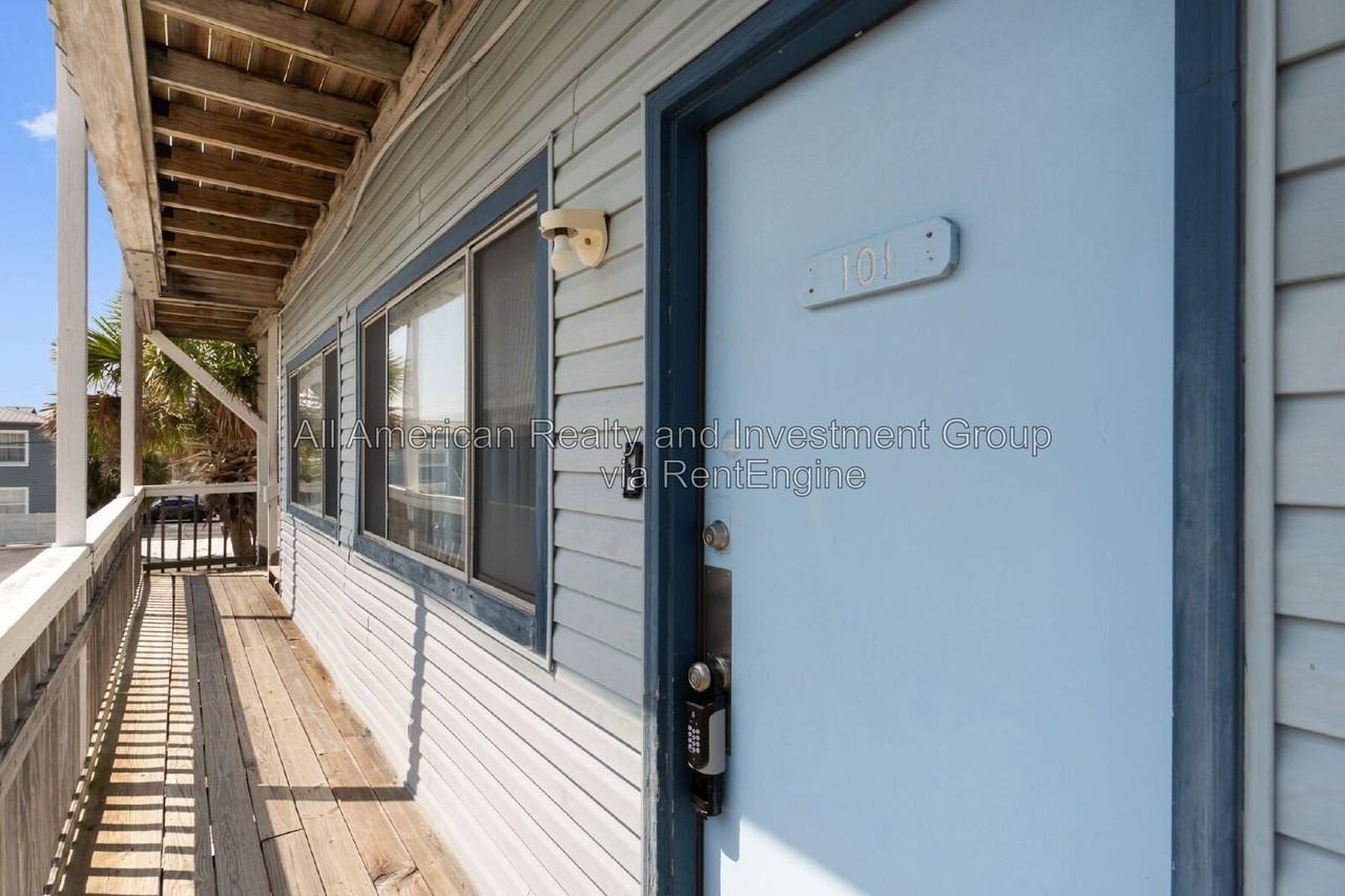 364 Bluefish Dr - Photo 3 of 12