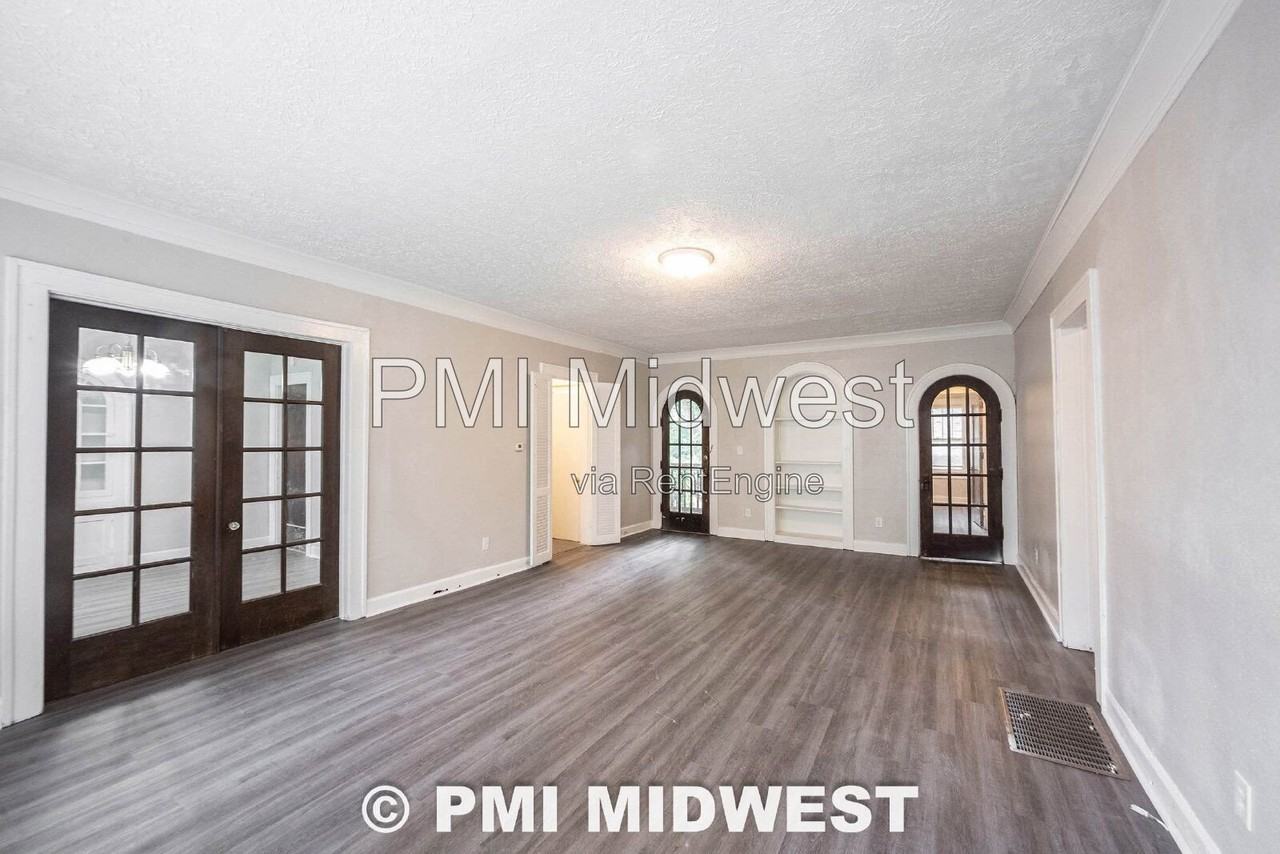 3505 N Pennsylvania St - Photo 4 of 32