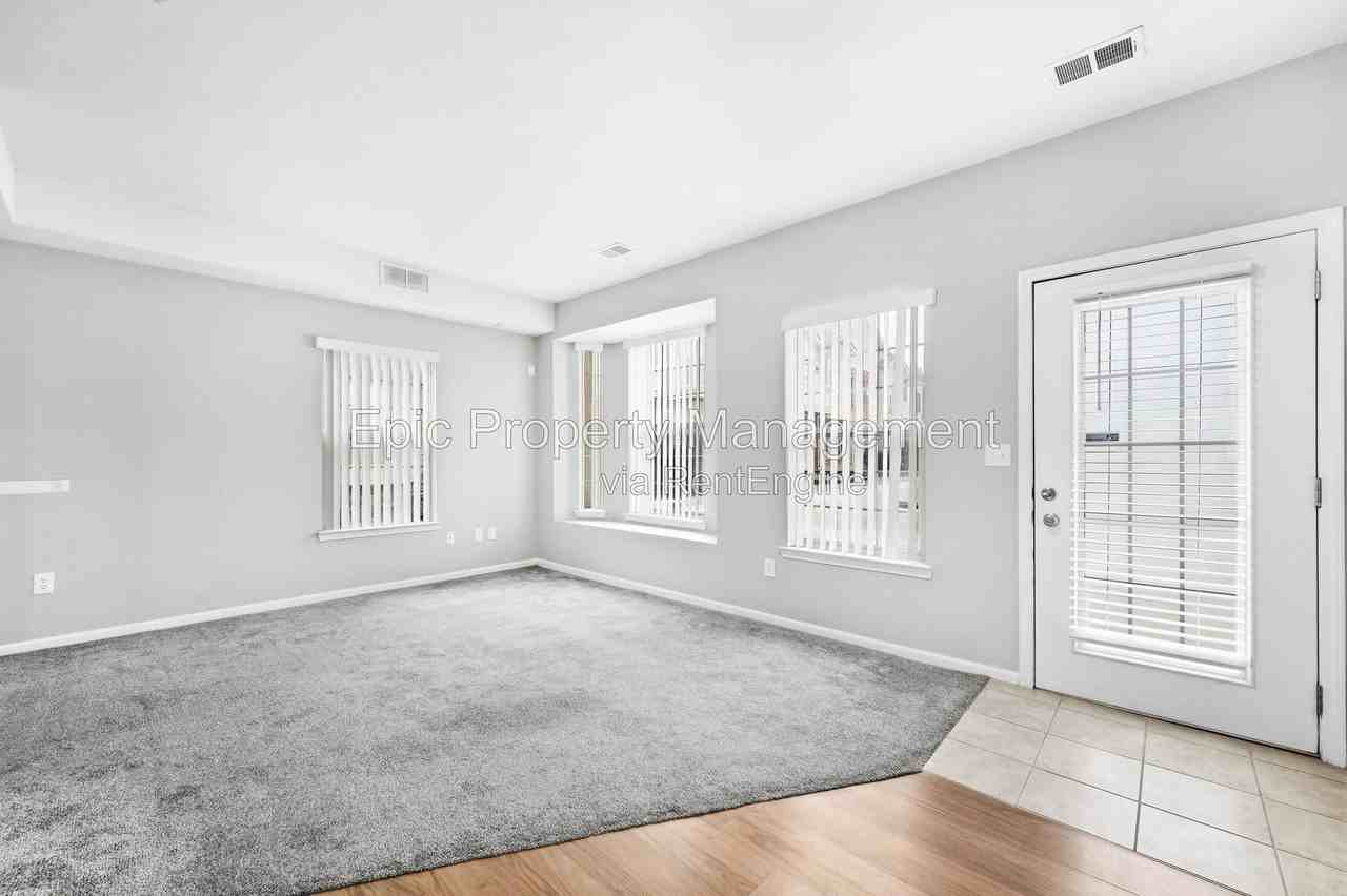 14052 Webster Dr - Photo 6 of 12