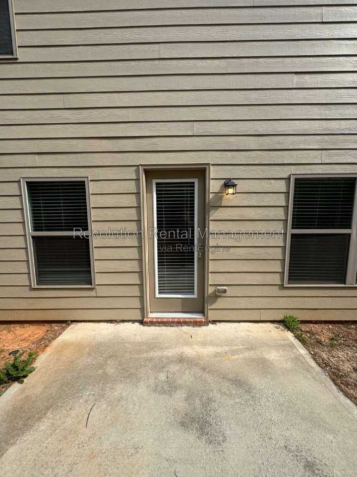 394 Daffodil Dr - Photo 3 of 18