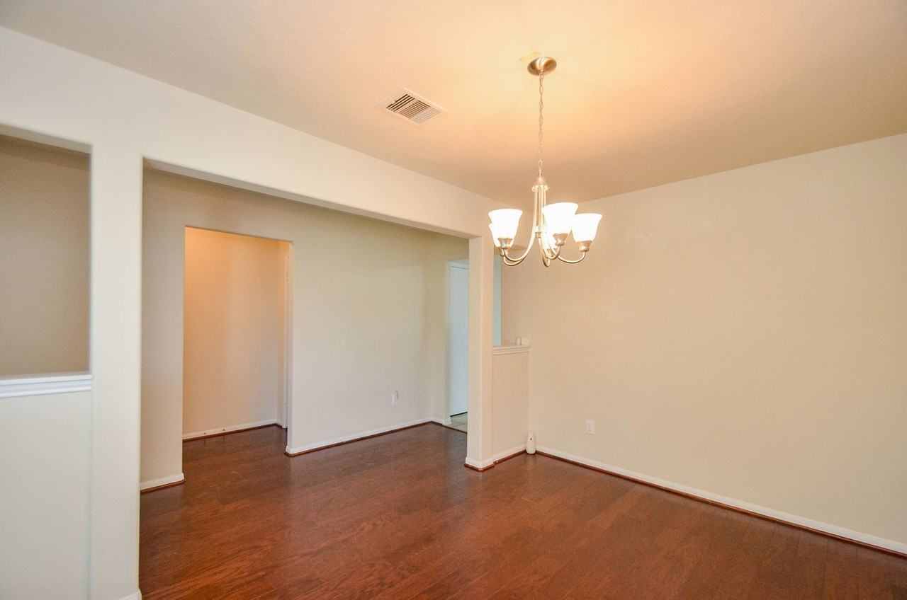 12506 Greencanyon Dr - Photo 4 of 32