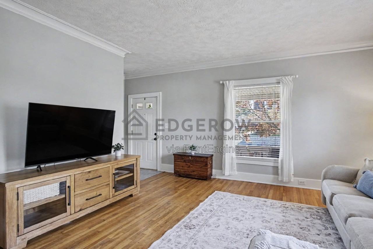 101 Arthur Ave Ne - Photo 4 of 28