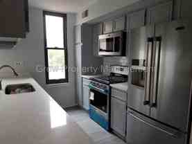 956 S Front St - Photo 1 of 1