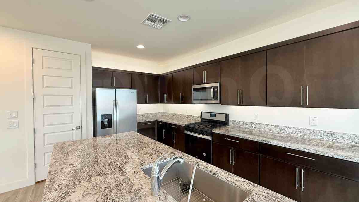21392 E Kingbird Dr - Photo 3 of 40