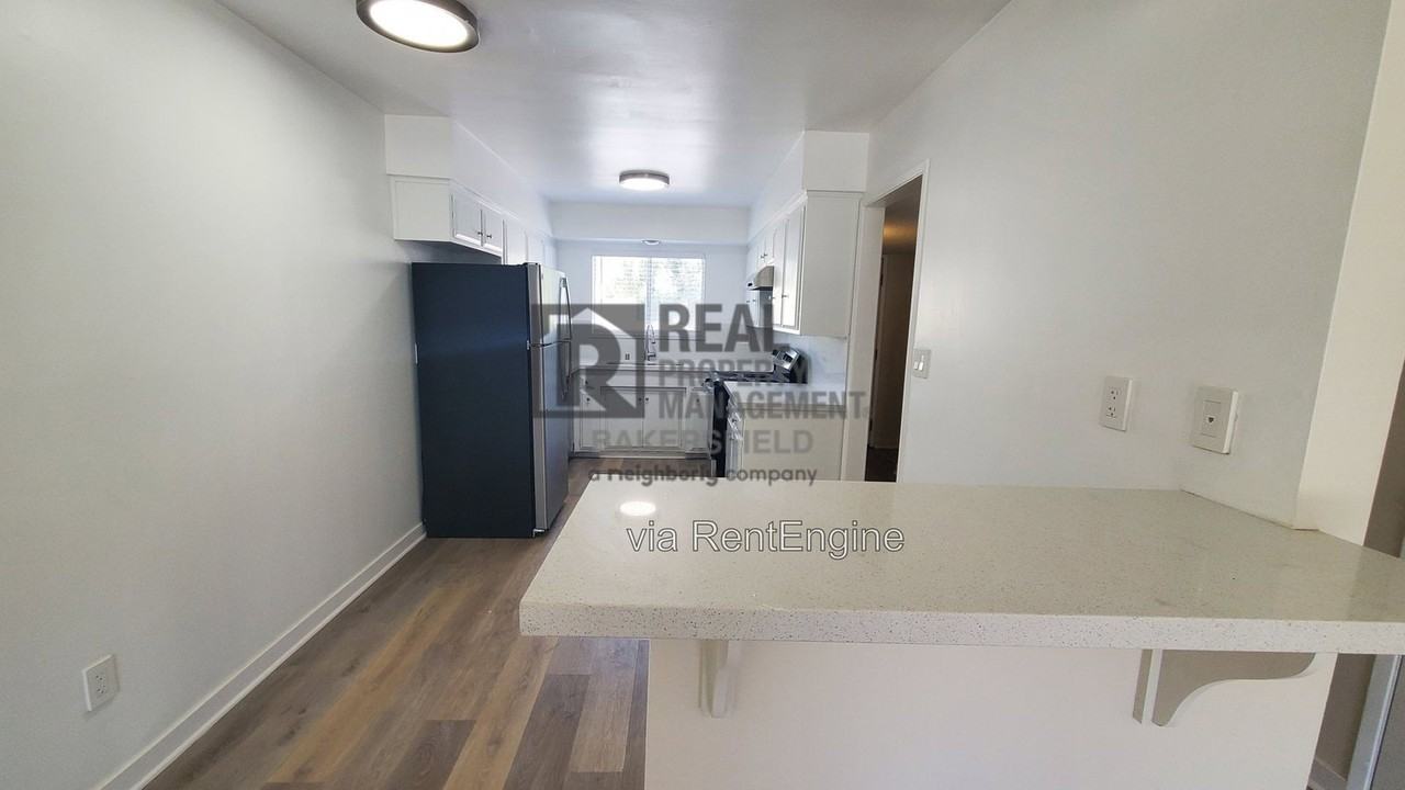 2427 Olive St #2427 - Photo 5 of 22