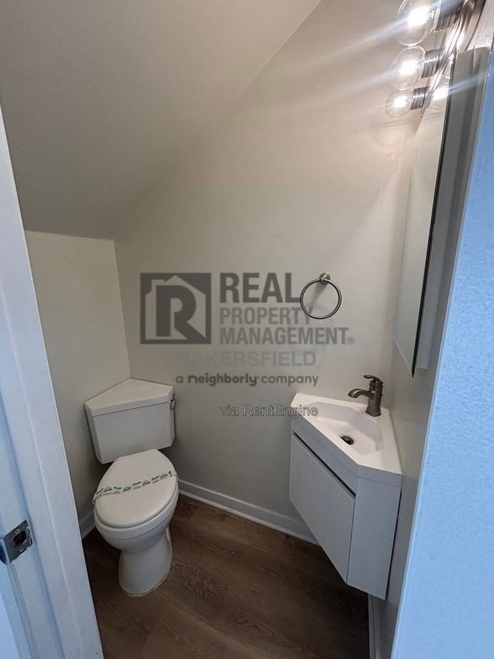 2427 Olive St #2427 - Photo 7 of 22
