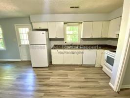 featured image of 105 Daniel St #105D