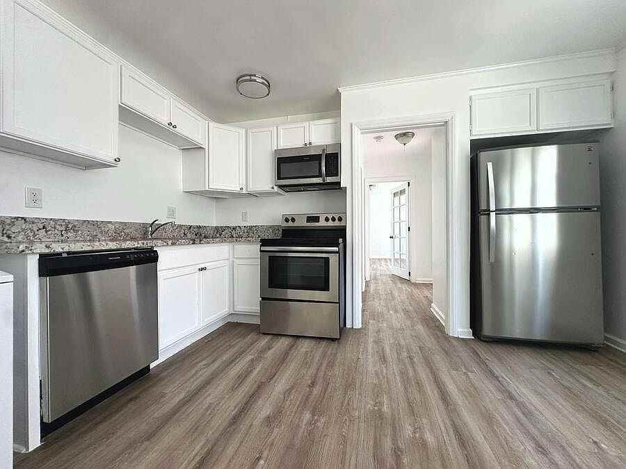 1556 S Beverly Glen Blvd #1562 - Photo 3 of 16
