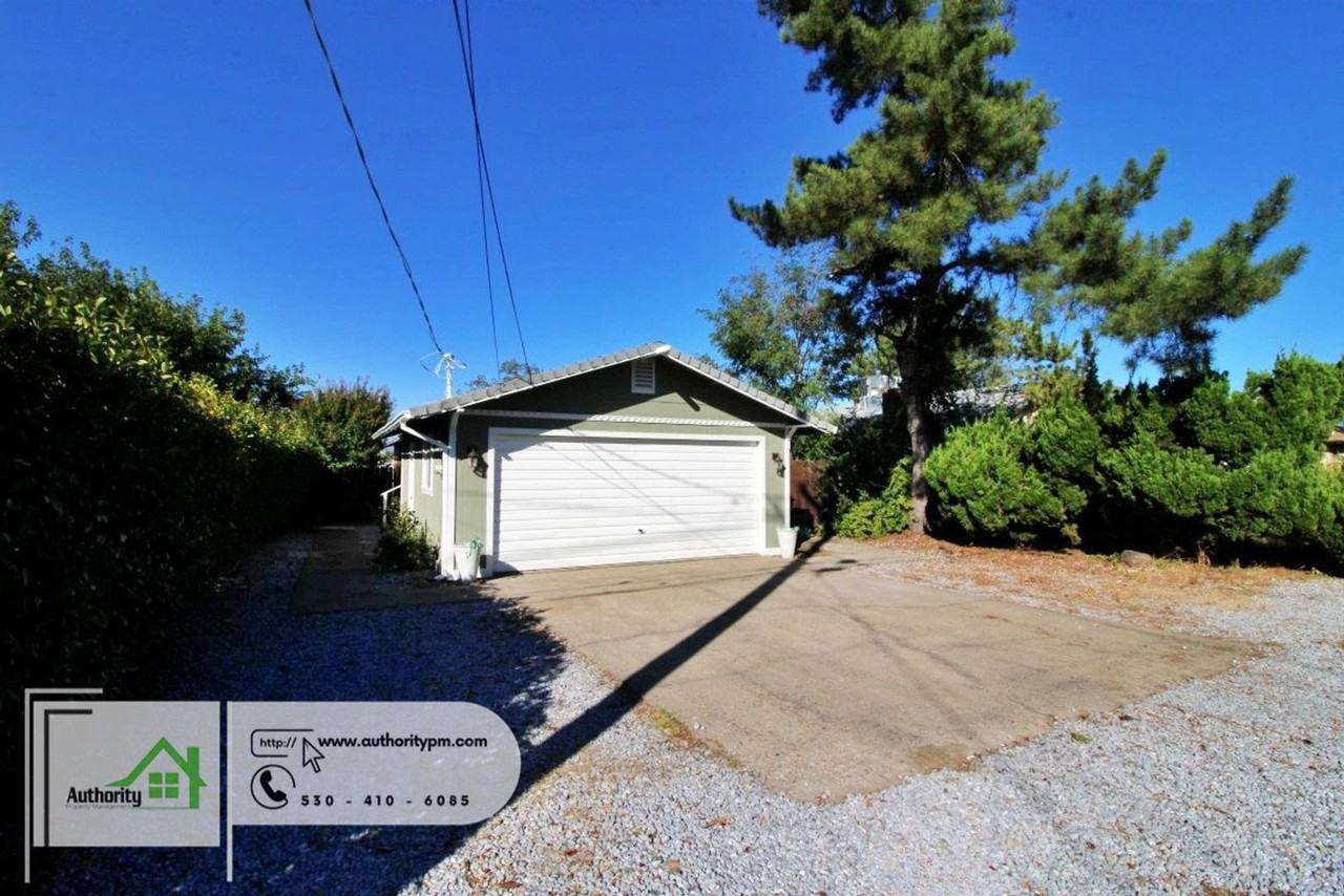 610 Ridge Rd - Photo 2 of 19