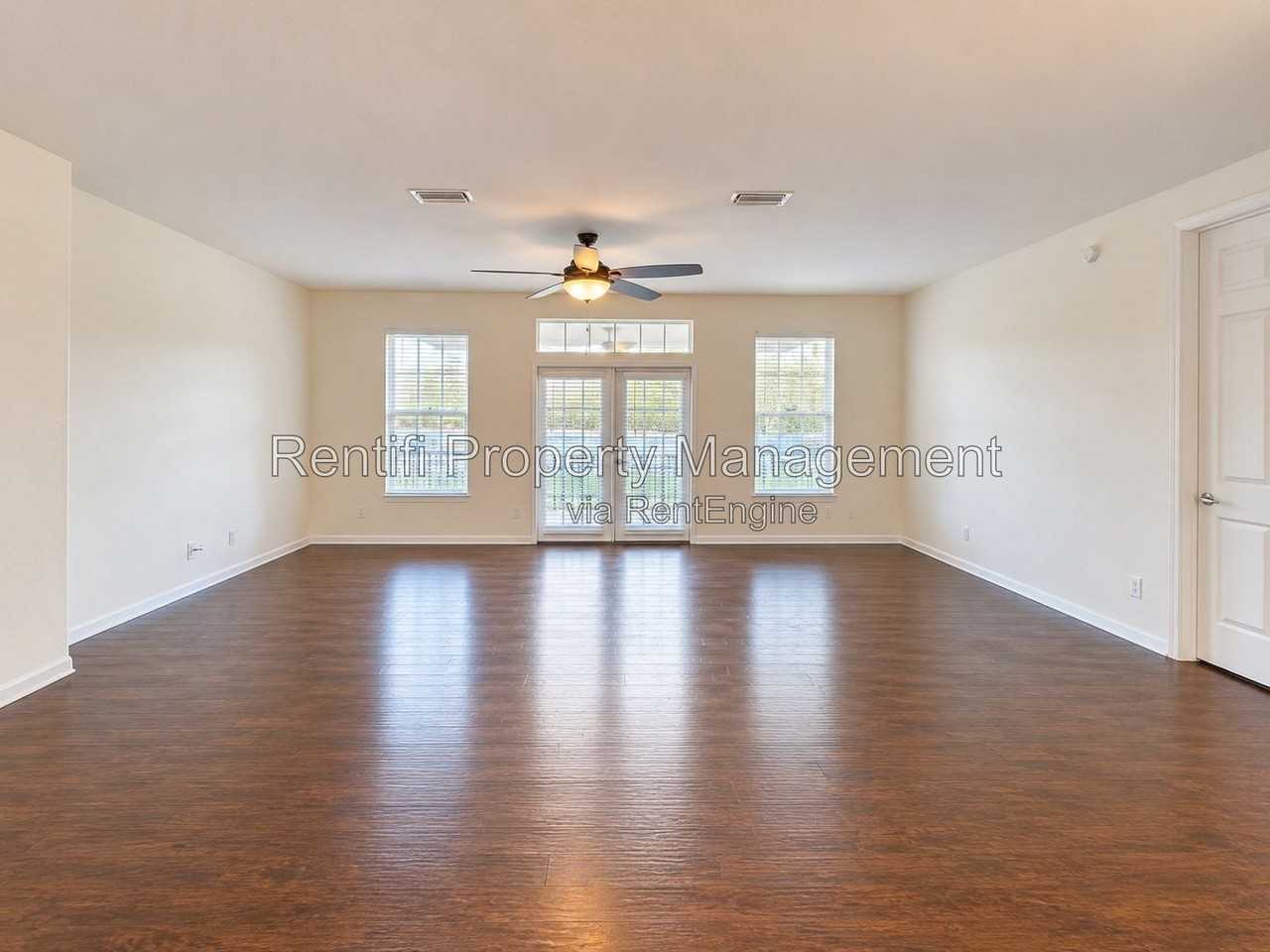 304 Harry Ave N - Photo 7 of 15