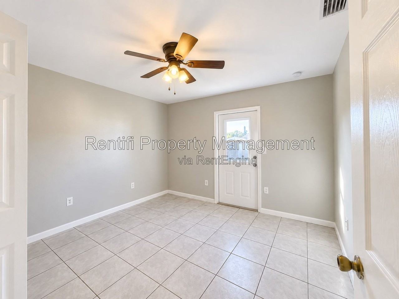 12329 1st St - Photo 6 of 10