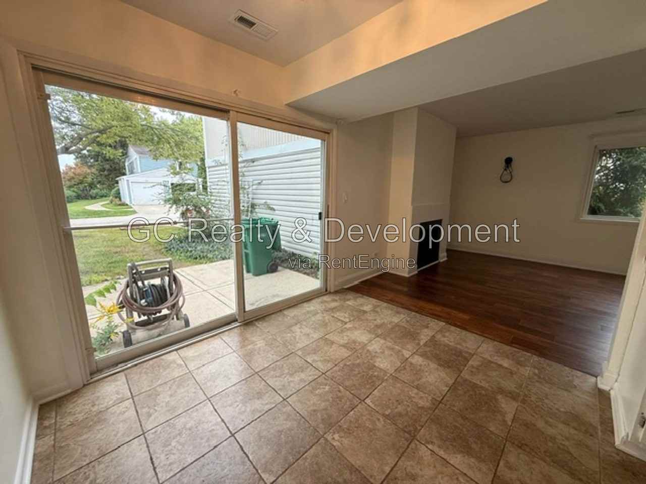 790 Coventry Pl - Photo 6 of 17