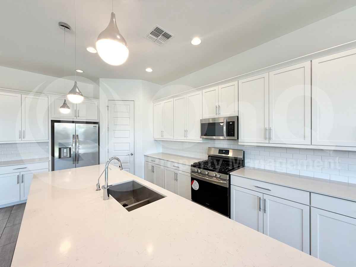 5550 S Arizona Pl #A - Photo 4 of 22