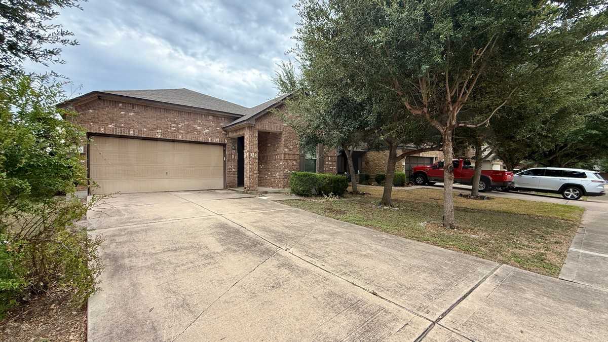 12300 Pecangate Way - Photo 2 of 17