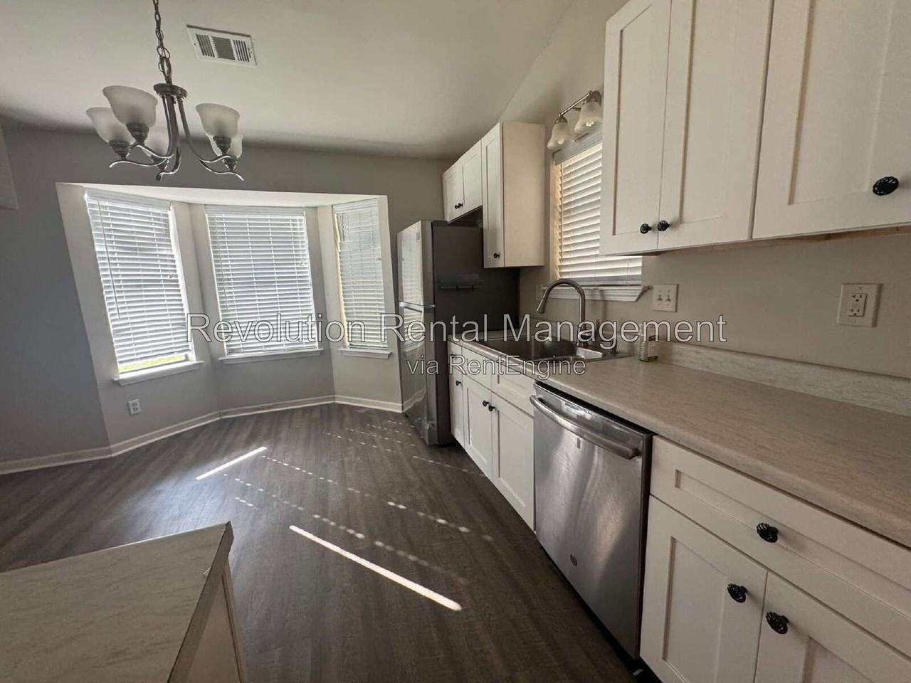 3843 N Fork Ct - Photo 4 of 33