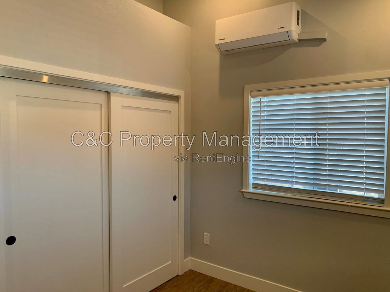 1499 Alhambra St - Photo 2 of 15