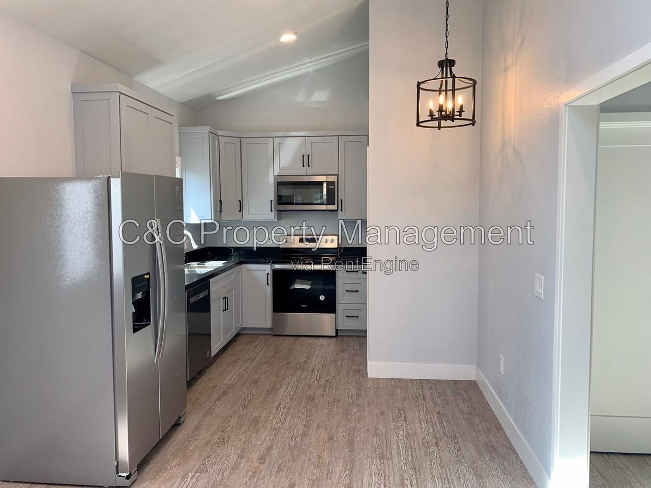 1499 Alhambra St - Photo 7 of 15