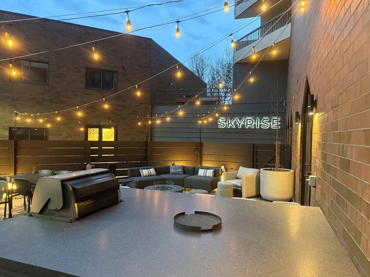525 S Burdick St #4004 - Photo 2 of 6