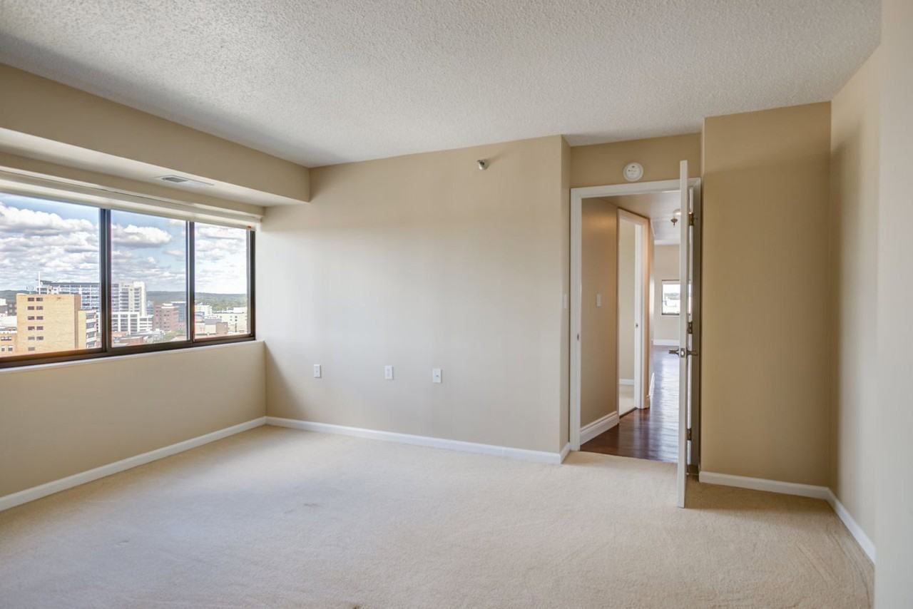 525 S Burdick St #3605 - Photo 6 of 13