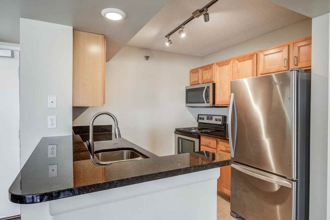 525 S Burdick St #4106 - Photo 2 of 13