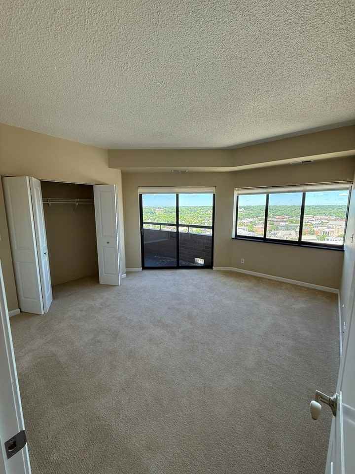 525 S Burdick St #4106 - Photo 6 of 13