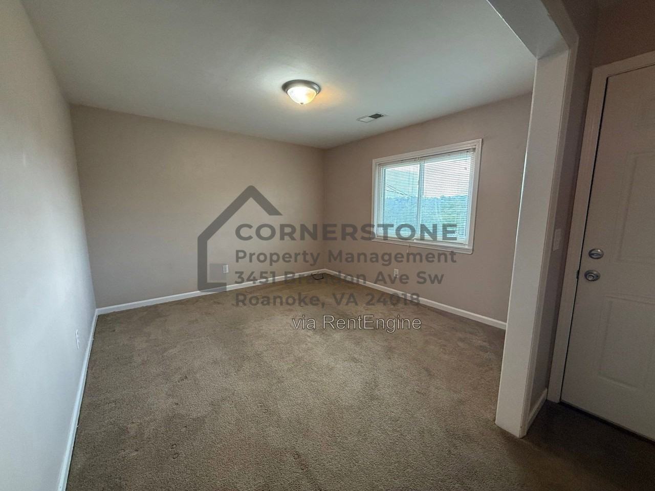 711 Riverland Rd Se - Photo 4 of 14
