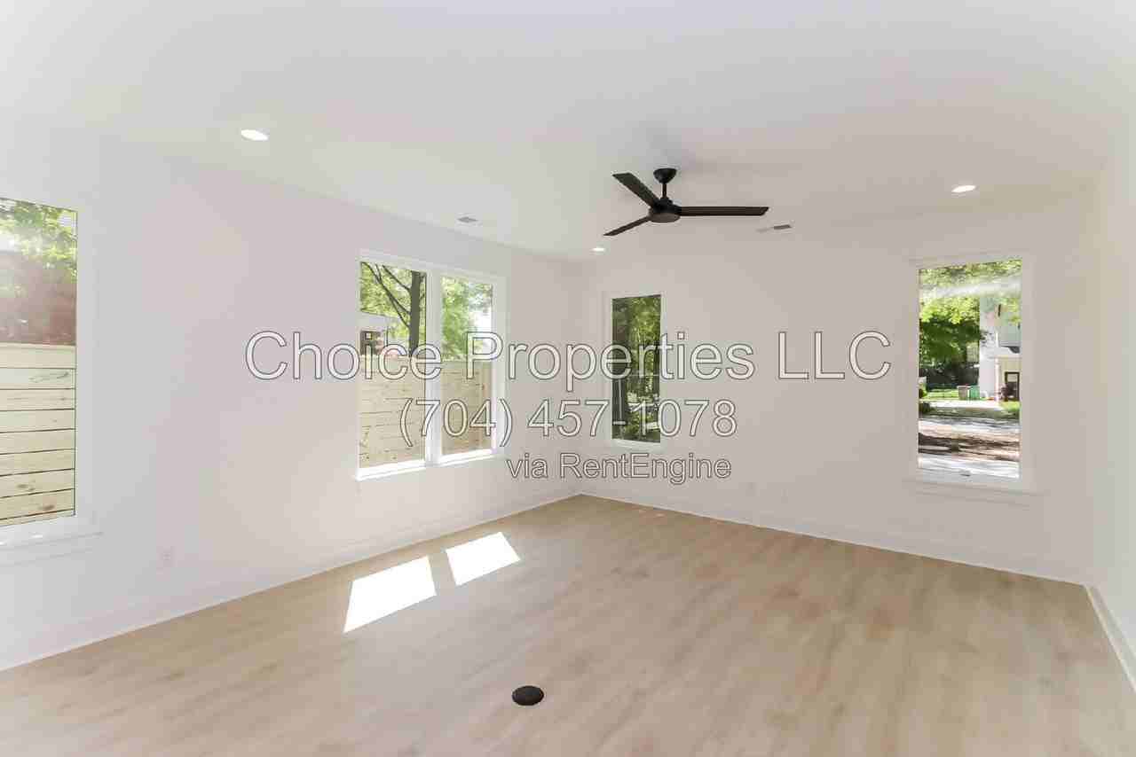 422 Sylvania Ave #B - Photo 3 of 40