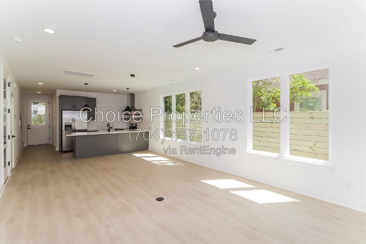 422 Sylvania Ave #B - Photo 5 of 40