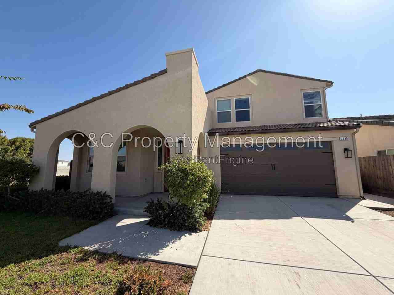 3335 Las Rosas Ave