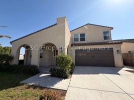 featured image of 3335 Las Rosas Ave