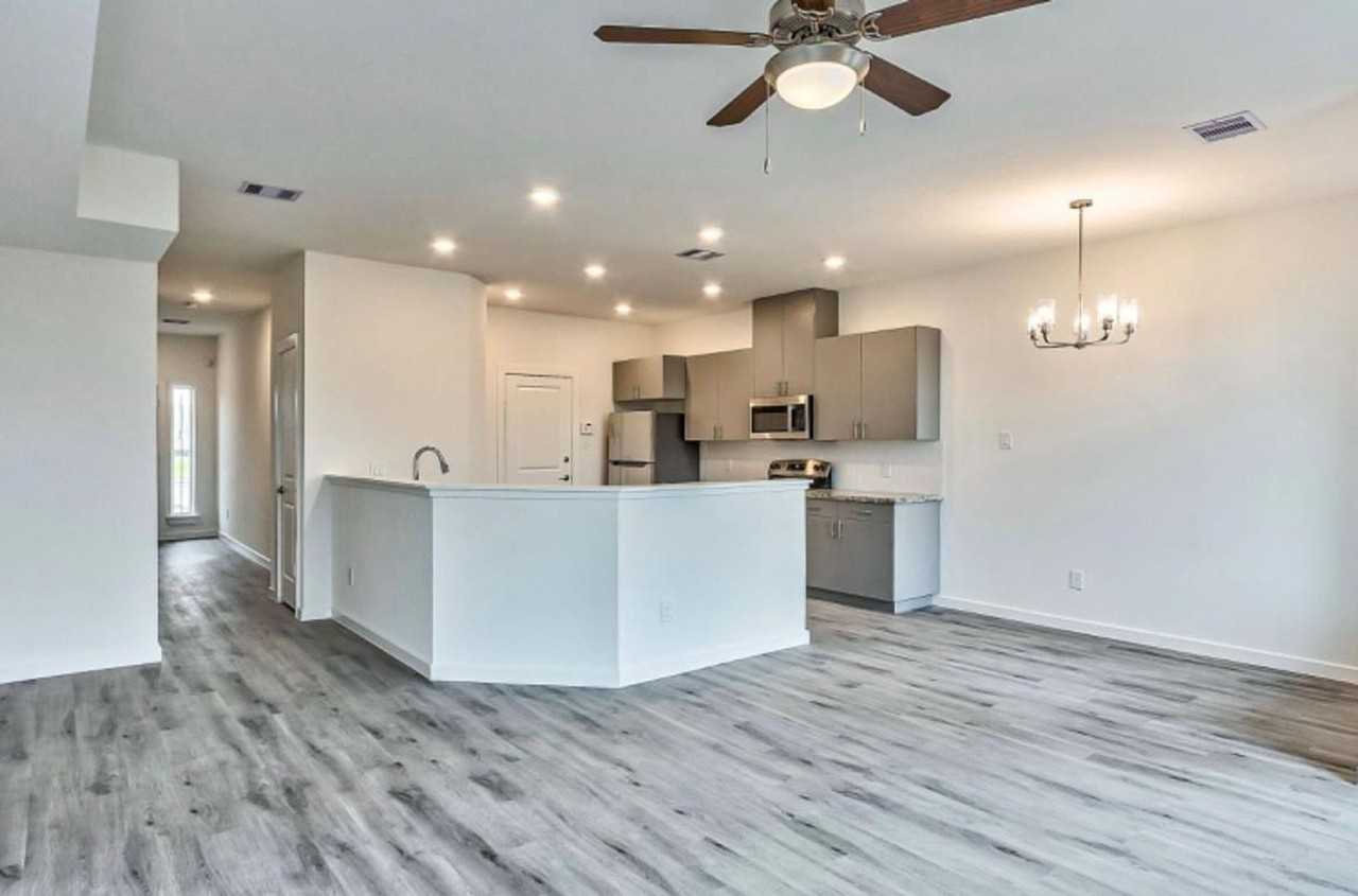 4804 Centipede Rd #A - Photo 4 of 19