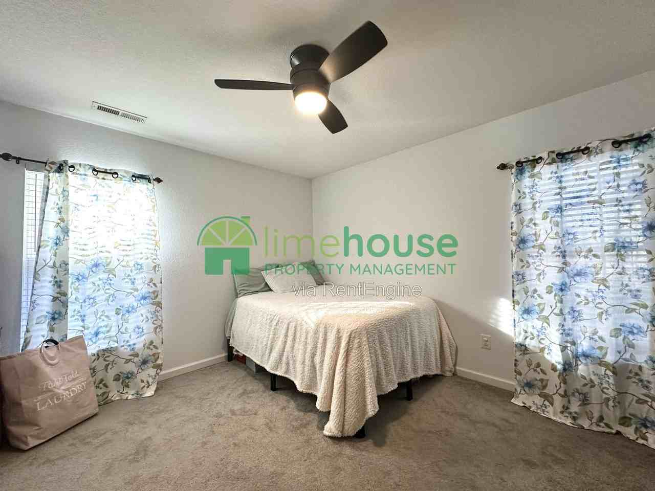 2604 Greenwood Dr - Photo 5 of 10