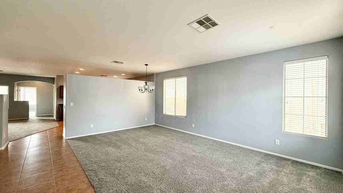 18166 N Jameson Dr - Photo 6 of 17