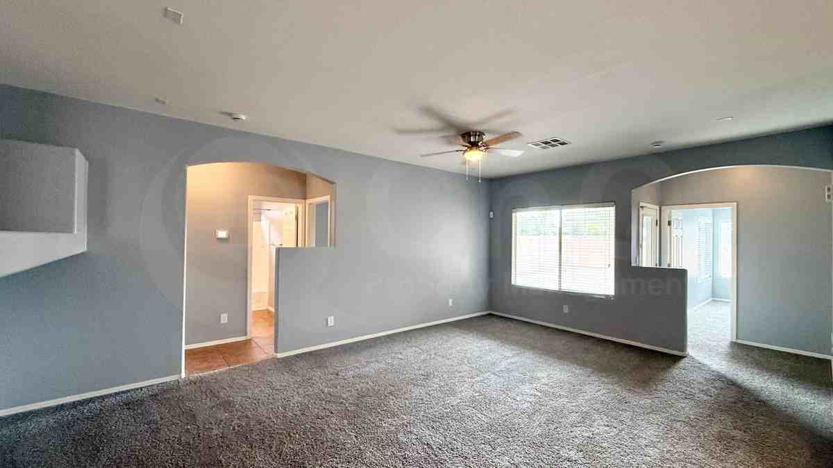 18166 N Jameson Dr - Photo 7 of 17