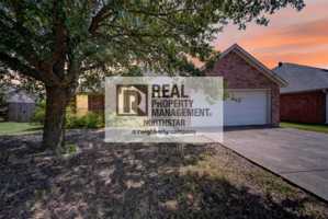 featured image of 308 Pin Oak Ln