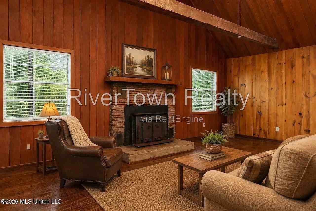 7530 Dogwood Ln - Photo 7 of 50