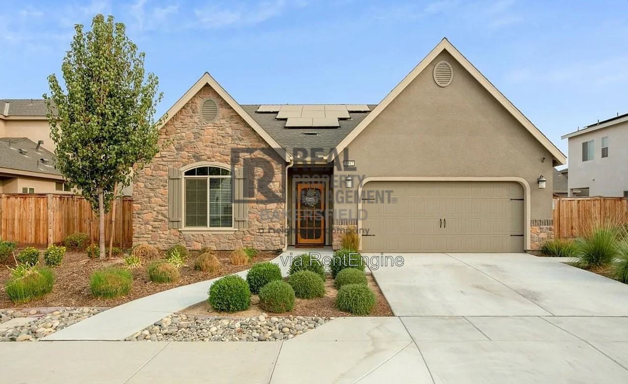 9312 Woodbrook Dr