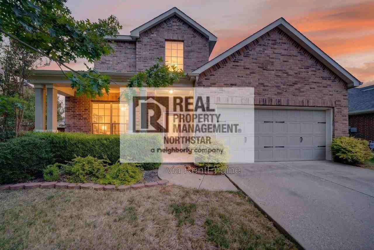 405 Driftwood Ct - Photo 2 of 44