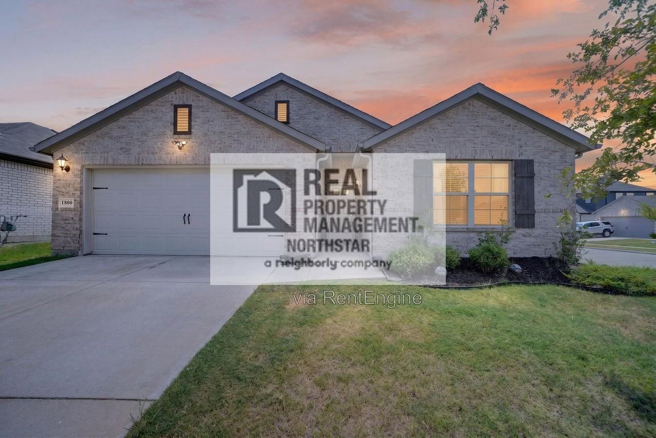 1800 Huisache St - Photo 3 of 41