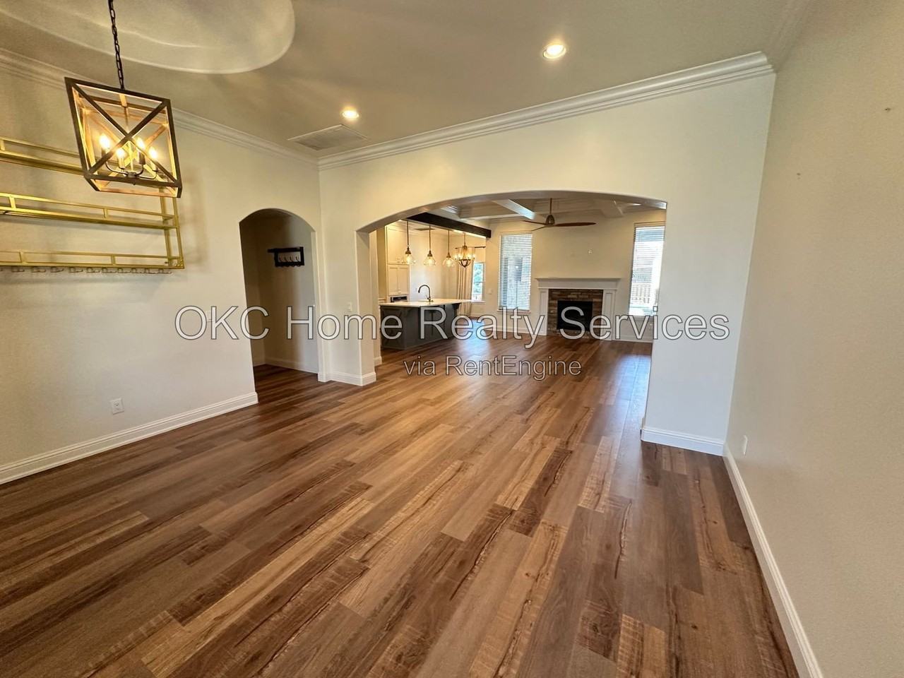 8509 Nw 125th St - Photo 2 of 33