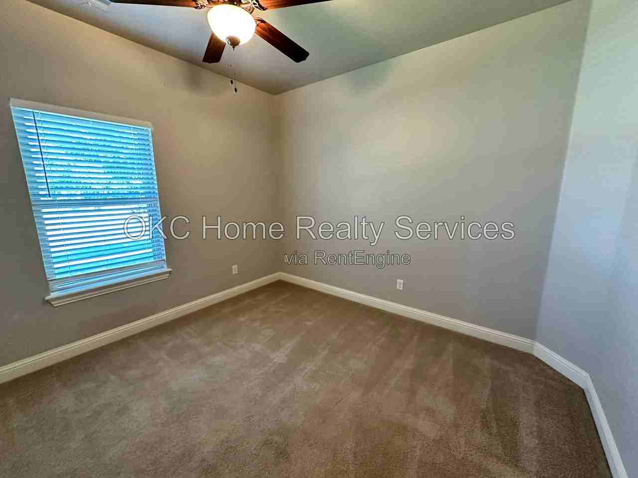 8509 Nw 125th St - Photo 5 of 33