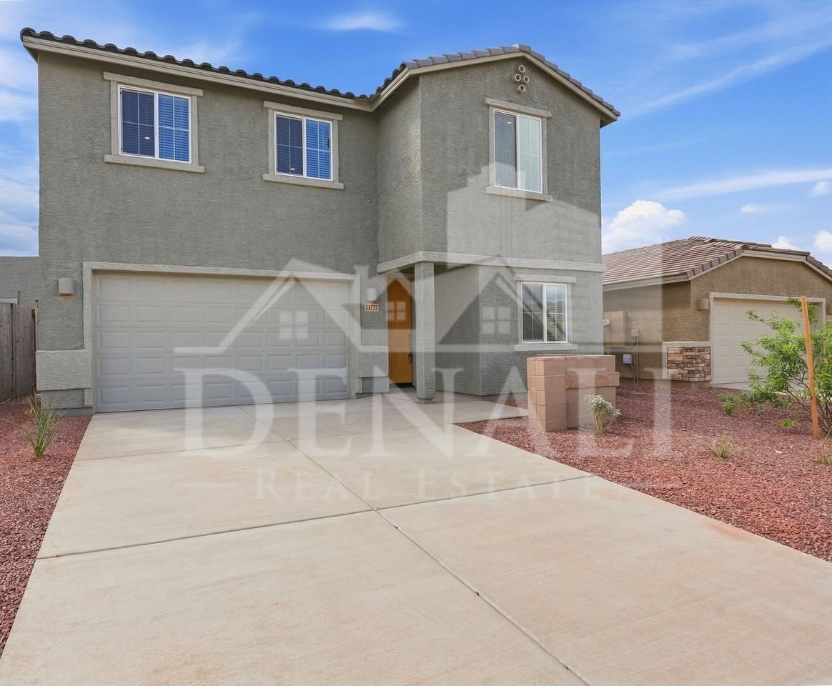 11777 W Claudina St - Photo 2 of 33