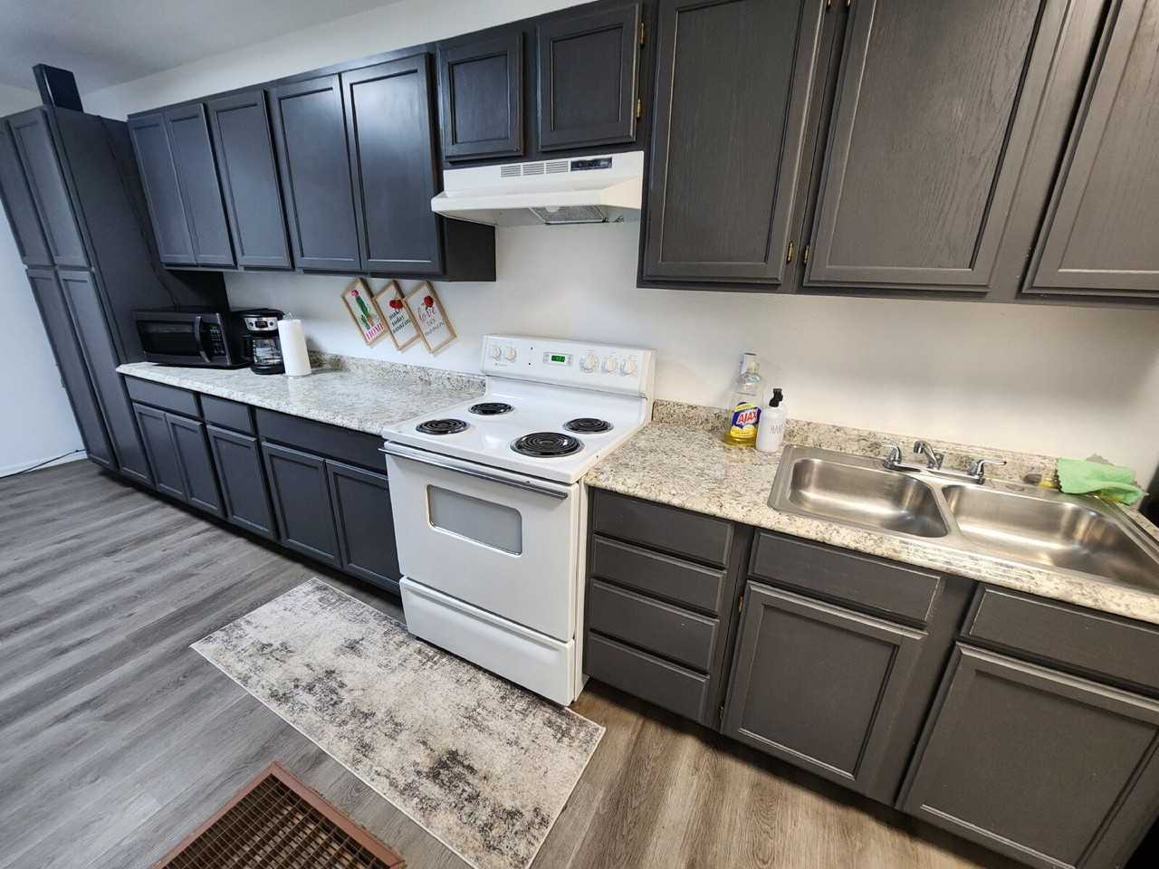 3333 W 8th St #C - Photo 5 of 7
