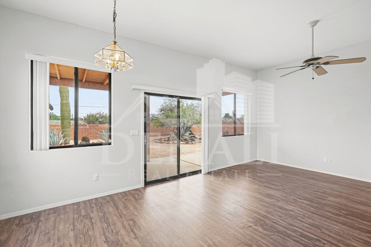 1342 W Hopbush Way - Photo 4 of 30